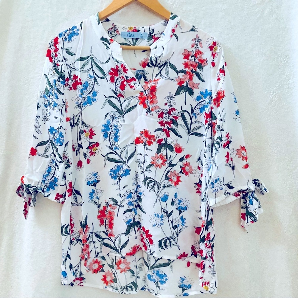 🌼4/$10🌼 NWT CURE White Floral Print Blouse Size Woman Small
